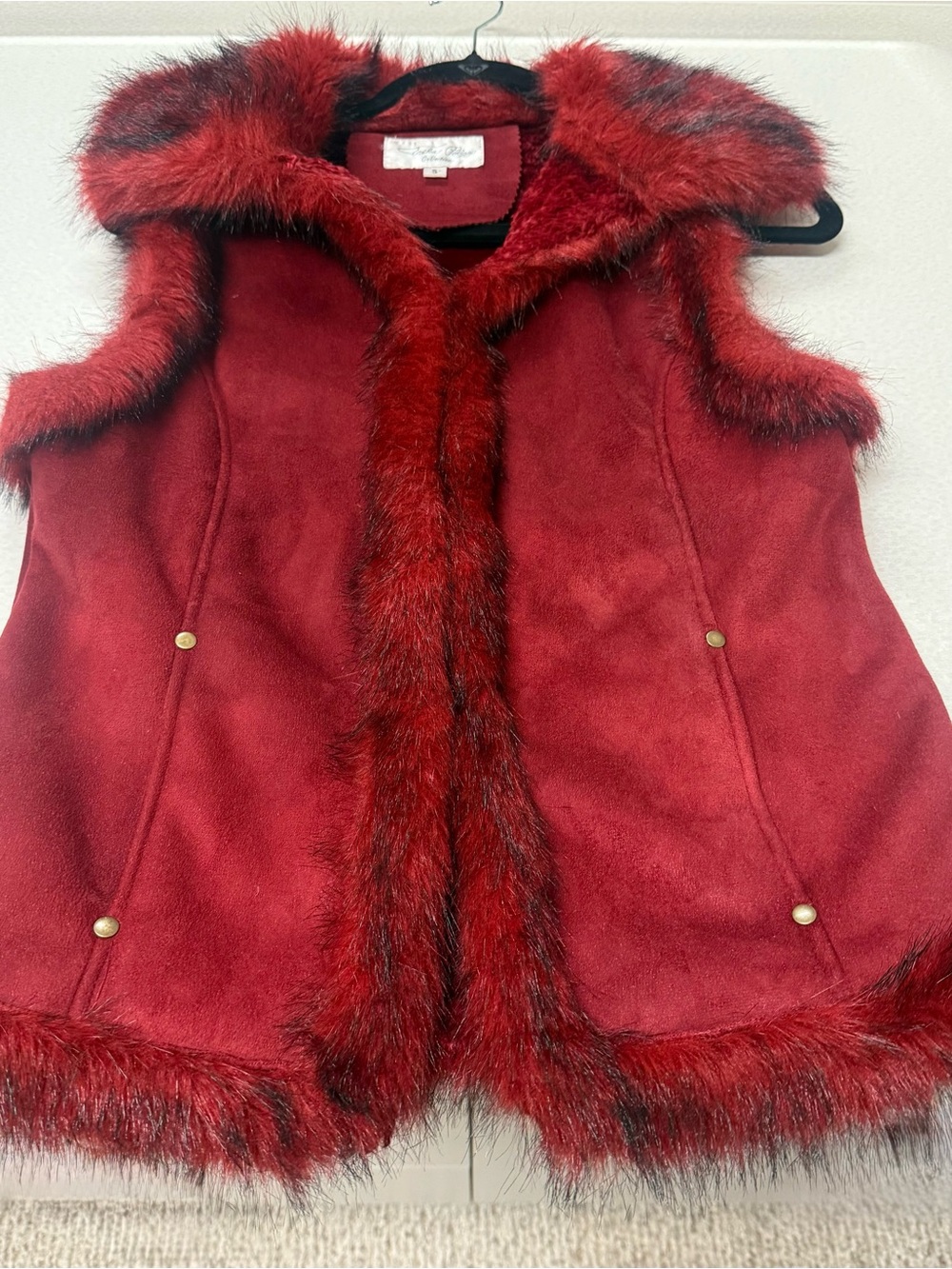 Tasha Polizzi Collection Red Faux Fur-Trimmed Vest!  Size: S